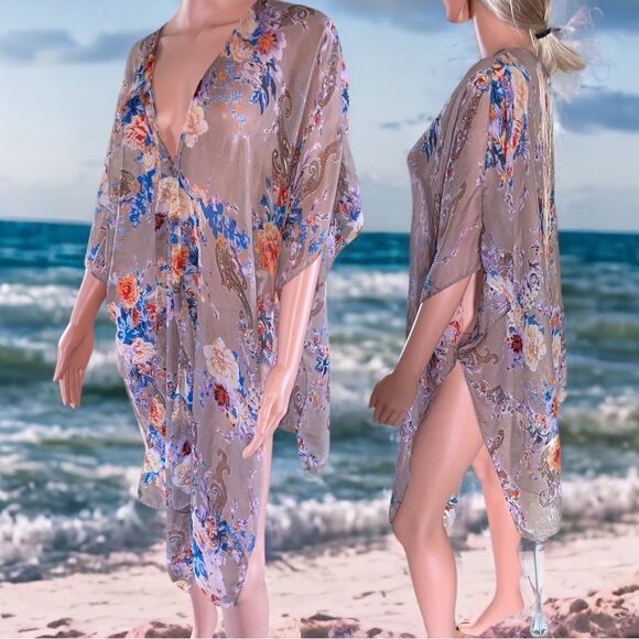 Mauve floral l Open Kimono l Sheer l Slitted l OS l EUC - Picture 7 of 7